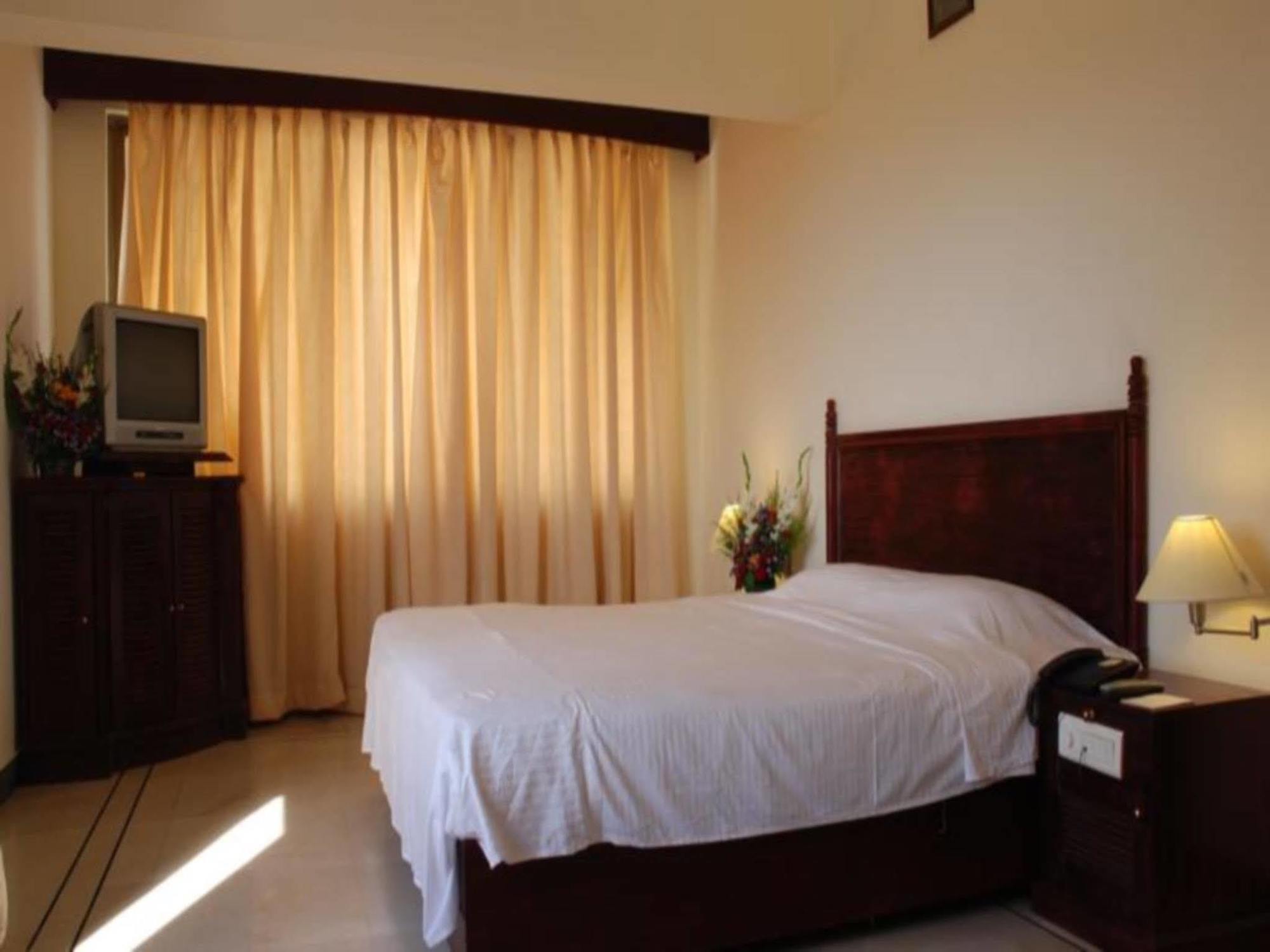 Paradise Isle Beach Resort Udupi Exterior foto